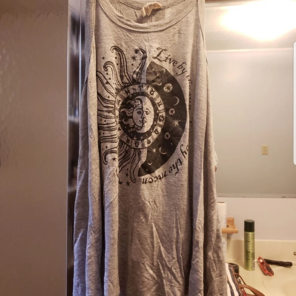 Graphic tank top